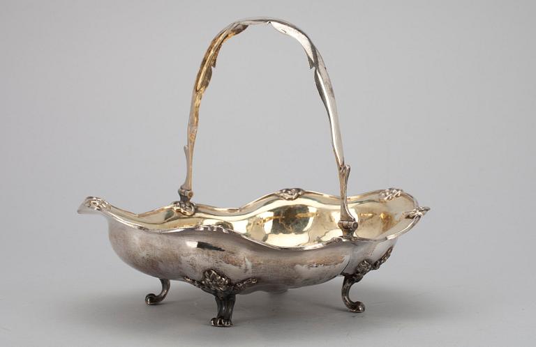 LEIPÄKORI, hopeaa, Carl Adolf Seipel, Pietari 1880-luku. Paino n. 638 g.