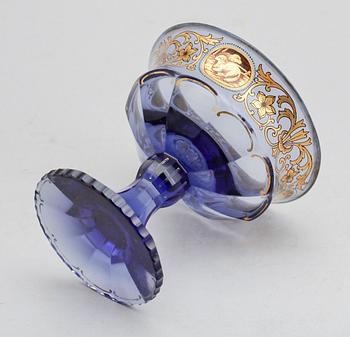 SKÅL PÅ FOT, glas, Böhmen, sekelskiftet 1900.