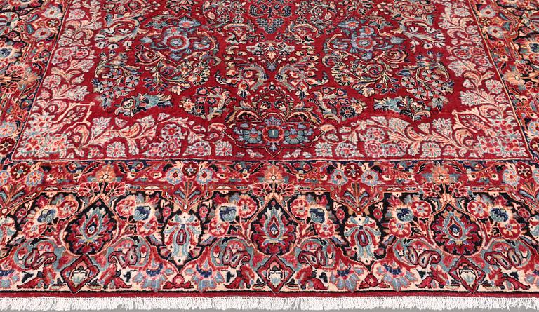 MATTA, Semiantik Sarouk, ca 358 x 270 cm.