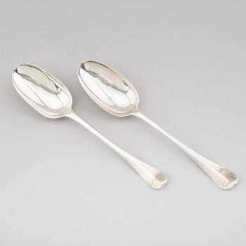 SKEDAR, 1 par, silver, England, 1700-/1800-tal. Vikt ca 113 gram.