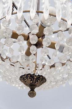 TAKKRONA, 1900-talets senare hälft. Höjd 90 cm.