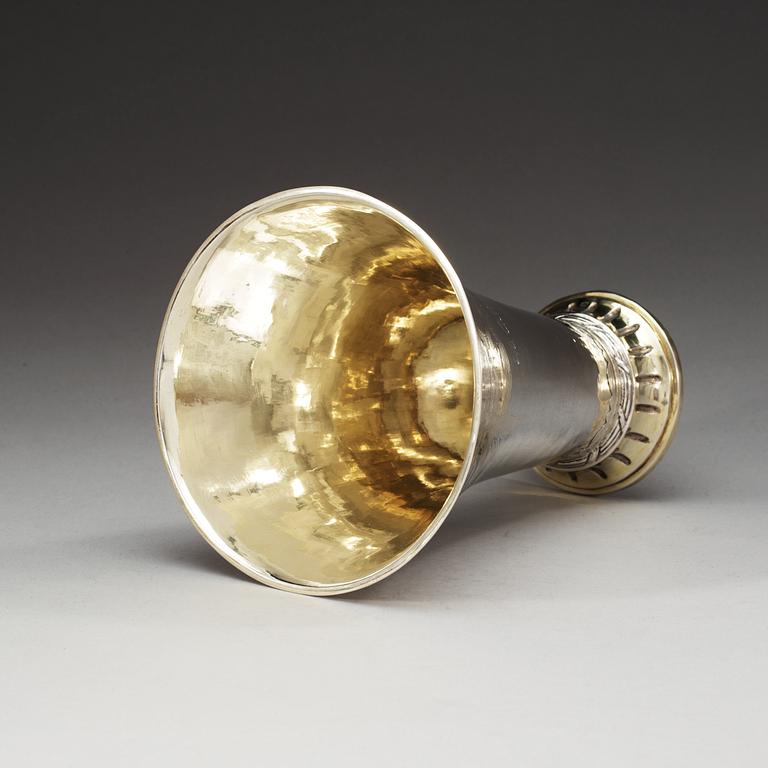 BÄGARE, silver, Olof Grubb, Hudiksvall, 1797. Vikt ca 327 g.