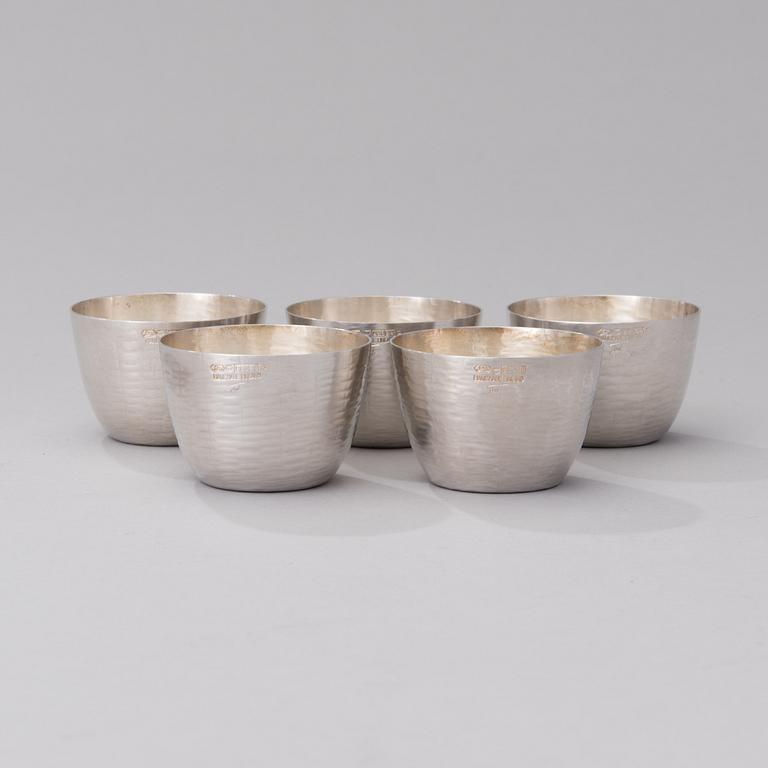 TAPIO WIRKKALA, KANNA OCH SEX BÄGARE. Sign. TW. Silver 925/830. Kultakeskus, Tavastehus 1972/79.