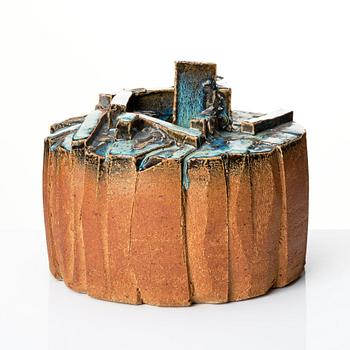 Erik Magnussen, attributed to, a stoneware vase, Bing & Grøndahl, Denmark early 1960s.