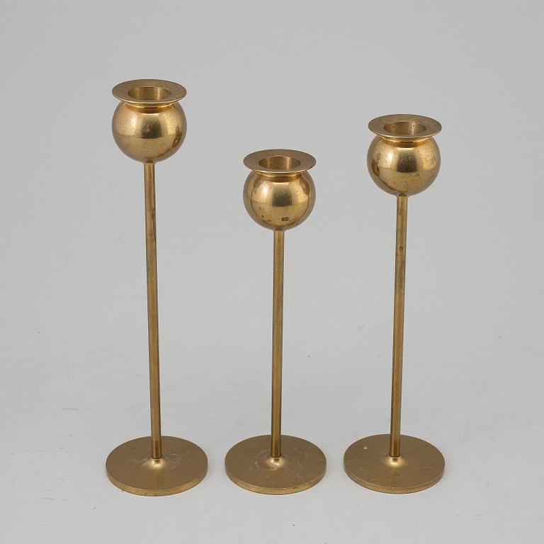 PIERRE FORSELL, ljusstakar, 3 st, mässing, "Tulpan", Skultuna Bruk.