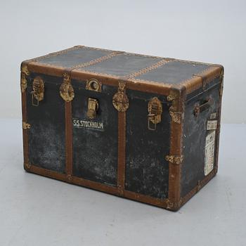 KOFFERT, 1900-talets första hälft.