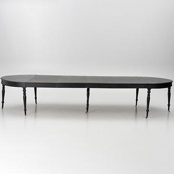Dining table, second half of the 19th century.