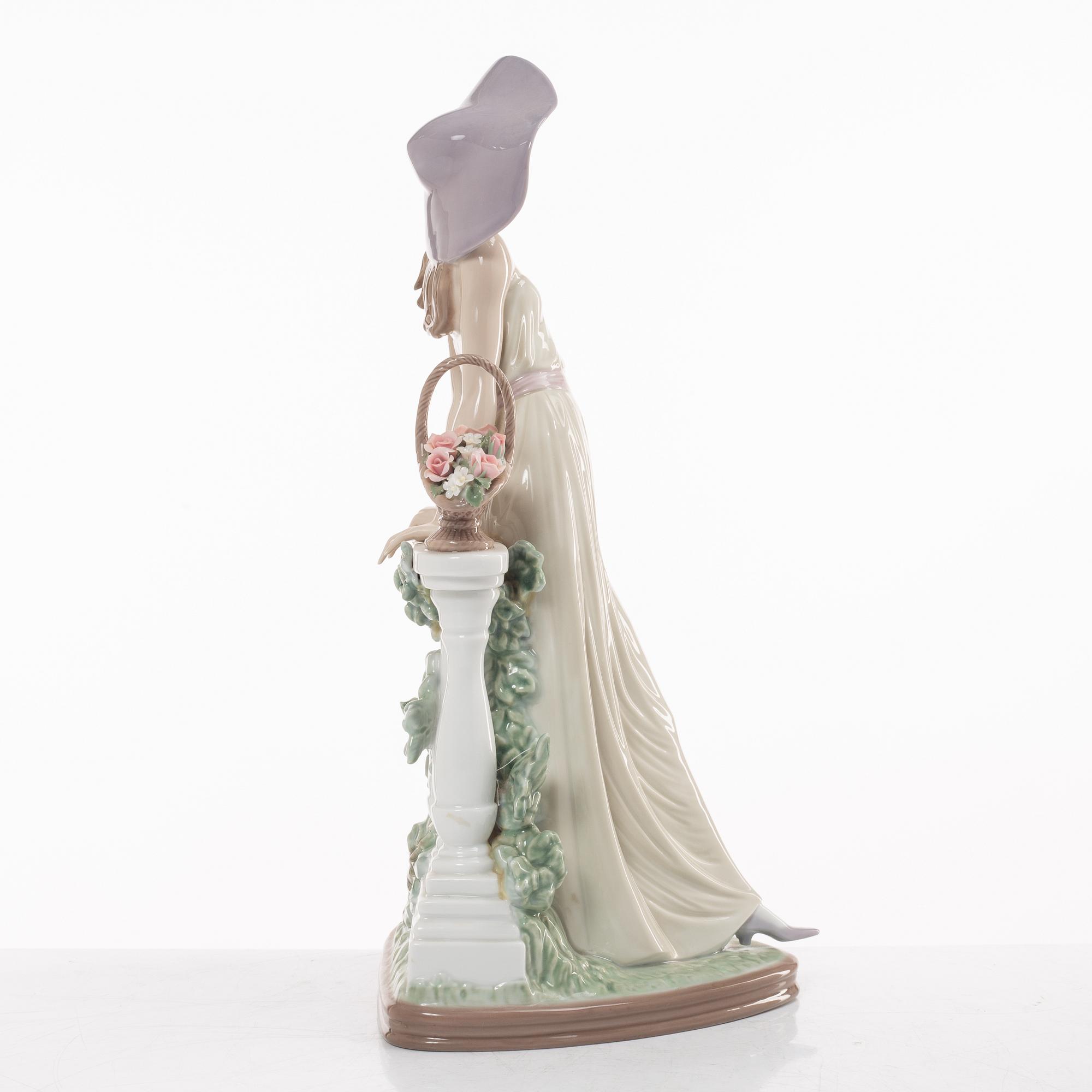 LLadró, figurine, "Time for reflection", Spain.