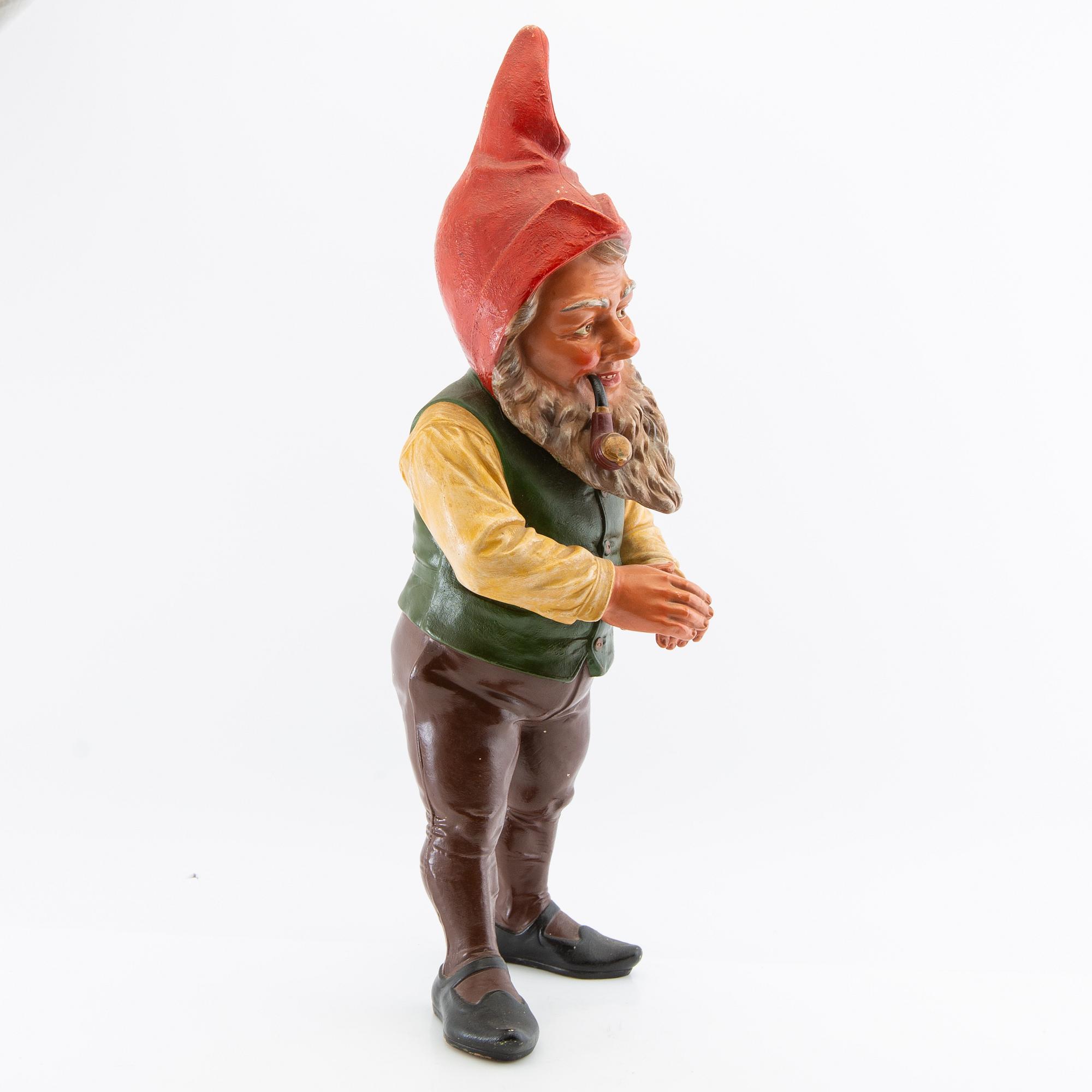 Tomte troligen Tyskland 1900-talets mitt/andra hälft bemålad terrakotta.