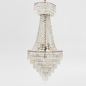 A mid 20th Century chandelier.