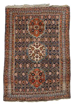 813. MATTA. Semiantik/Old Ardebil sannolikt. 208,5x144 cm.