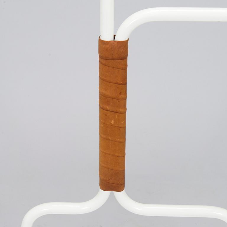 Anna Kraitz, lattiavalaisin "Anna's Golvlampa" Bsweden, Ruotsi.