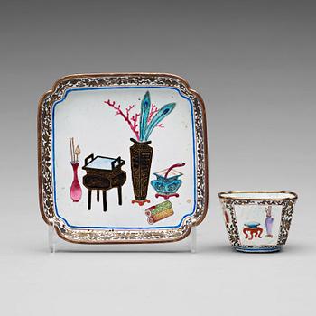 520. An enamel on copper winecup and stand, Qing dynasty, 18th Century.