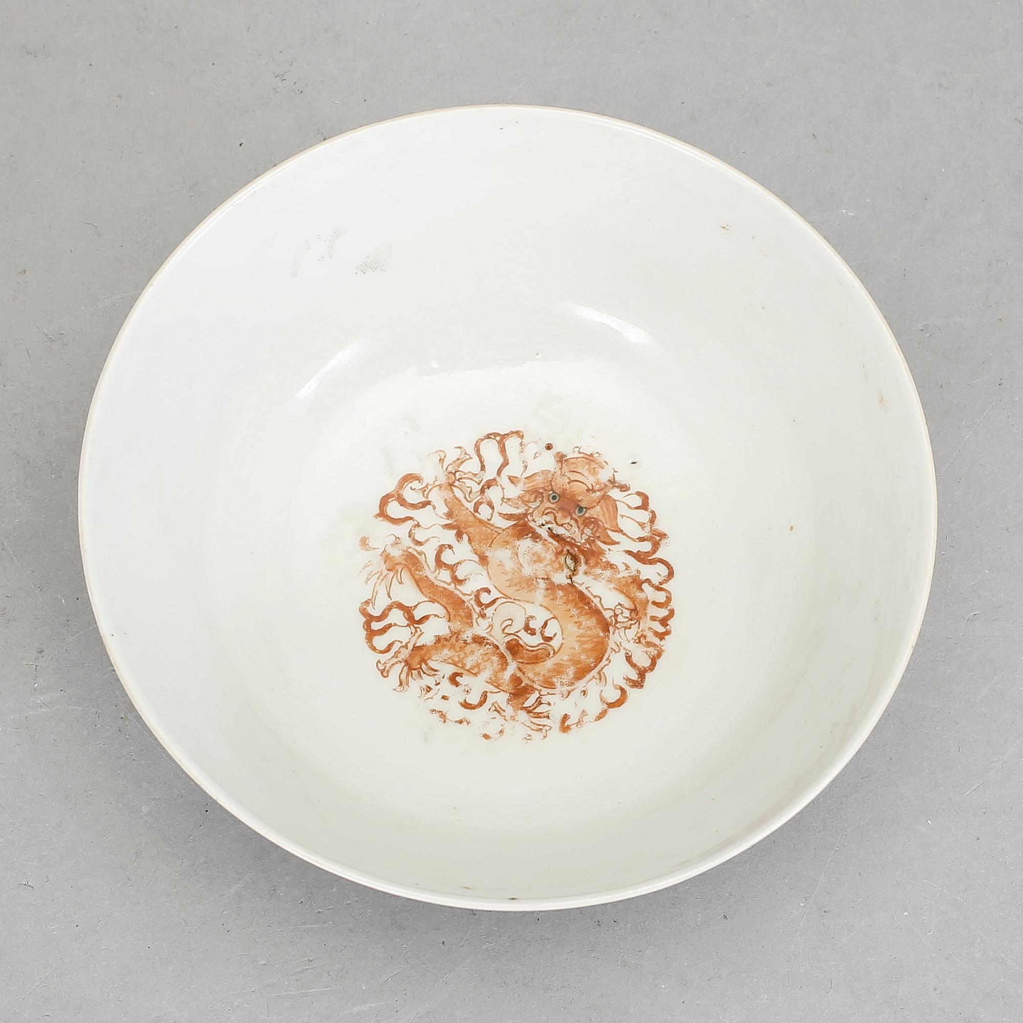 SKÅL, porslin, sen Qing dynasti, med Guangxus sex karaktärers märke.