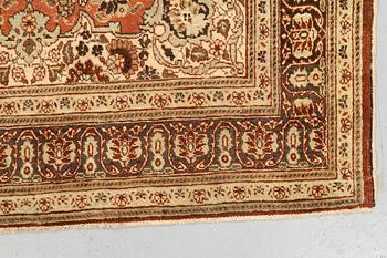 Matta, Antik Täbris, s.k. Hadjalili, ca 169 x 121-125 cm.