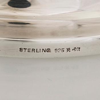 A sterling silver jug, Ellis Bros England.