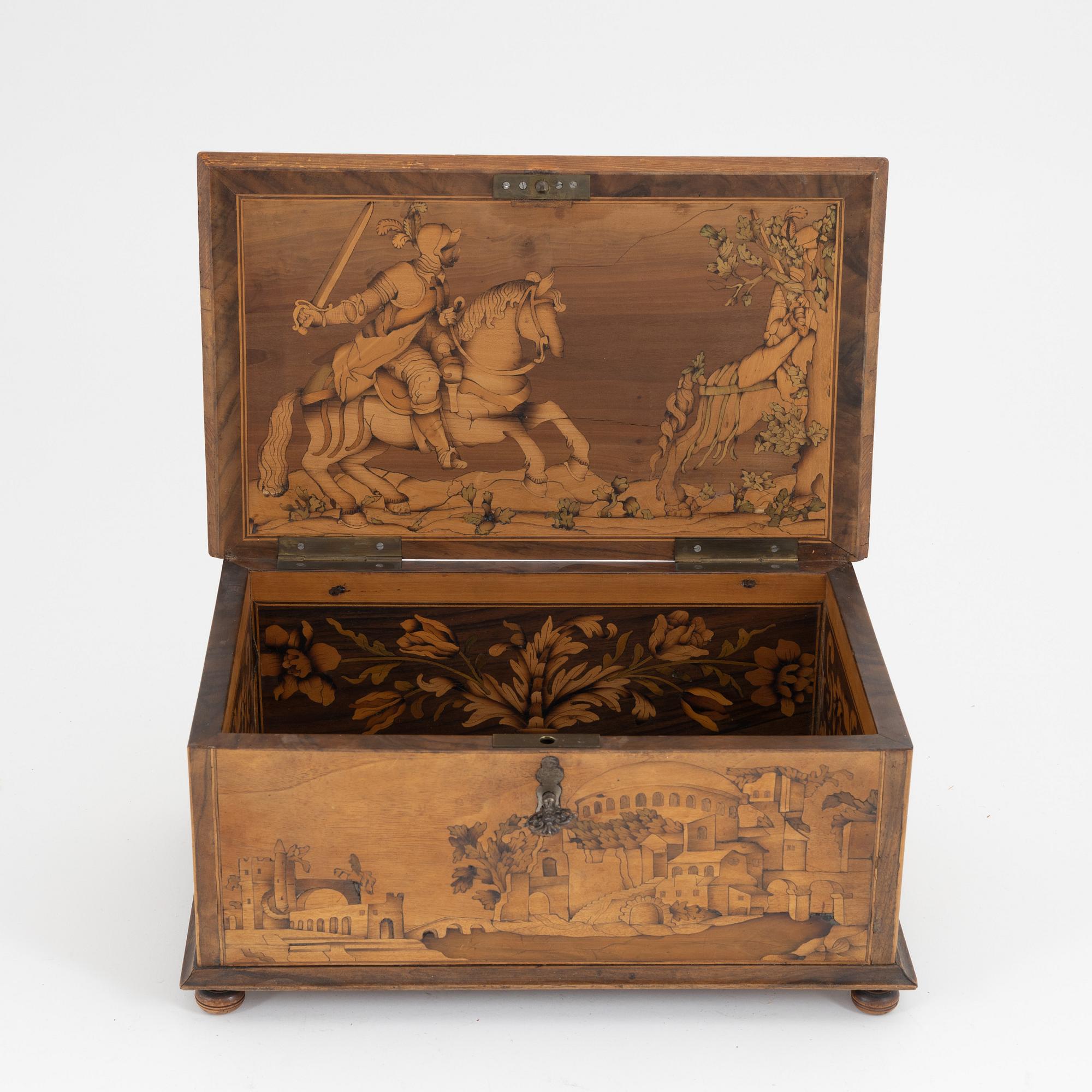 A wooden baroque and baroque style box, 17th-19th century.