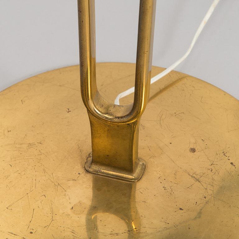 Paavo Tynell, A mid-20th century floor lamp model 9640, Taito Oy, Finland.