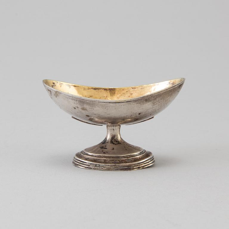 A Russian 18th century parcel-gilt salt-cellar.