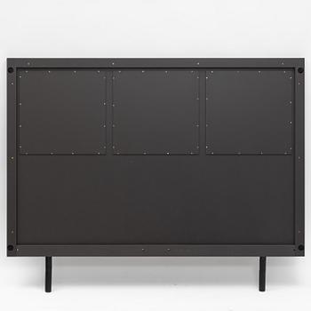 An 'Edge' headboard from Englessons.