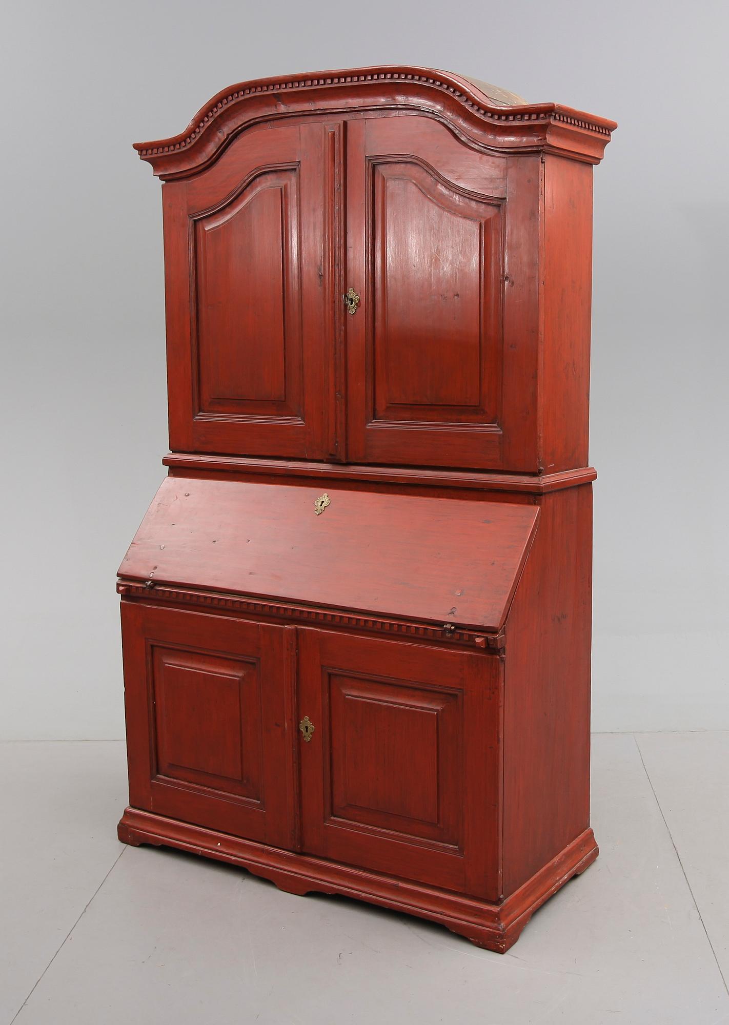 SKRIVSKÅP, allmoge, 1700-tal.