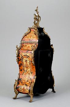 BORDSPENDYL, Boulle-stil, omkring år 1900.