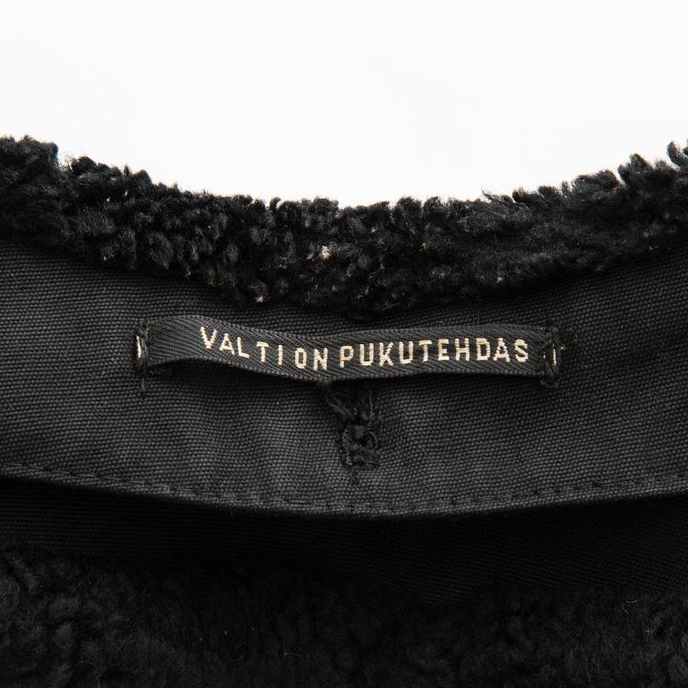 A Finnish naval officer's mess uniform and cape, second half of 20th Century.