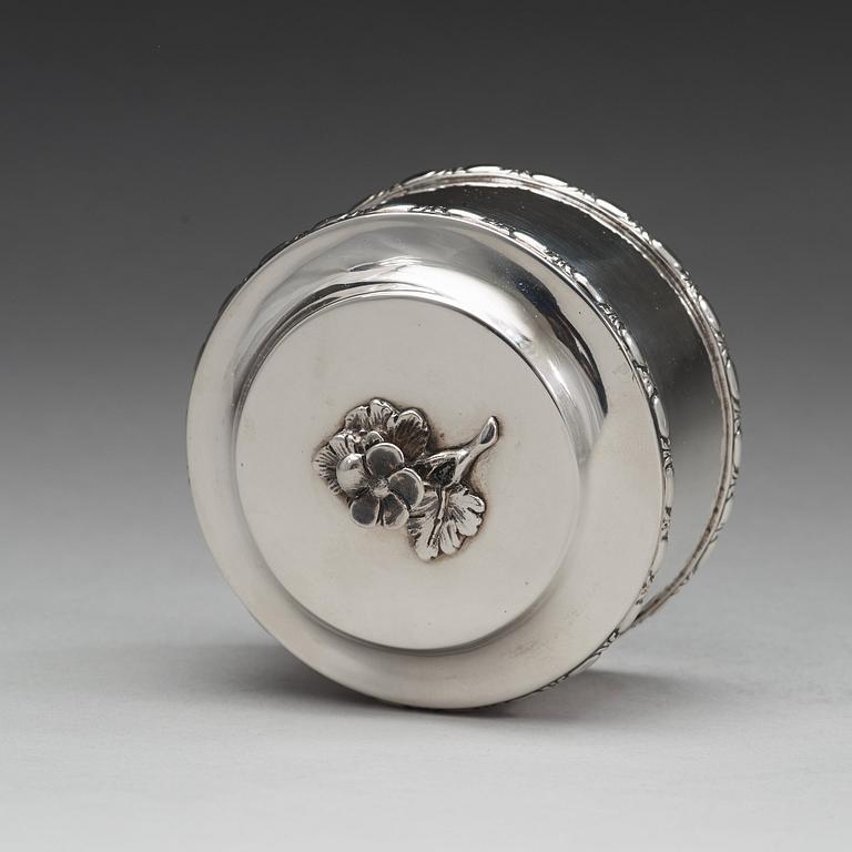 CARL LINDGREN, Norrköping 1786, dosa, silver, gustaviansk.