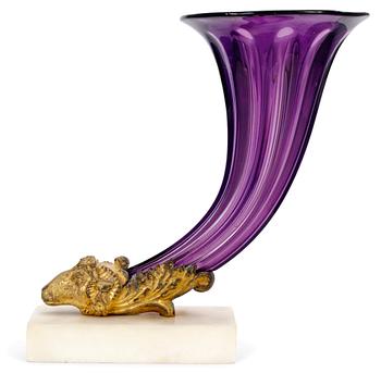 1170. A Russian rython vase, circa 1830.