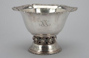 SKÅL, silver, Helsingfors 1934. Vikt 533 g.