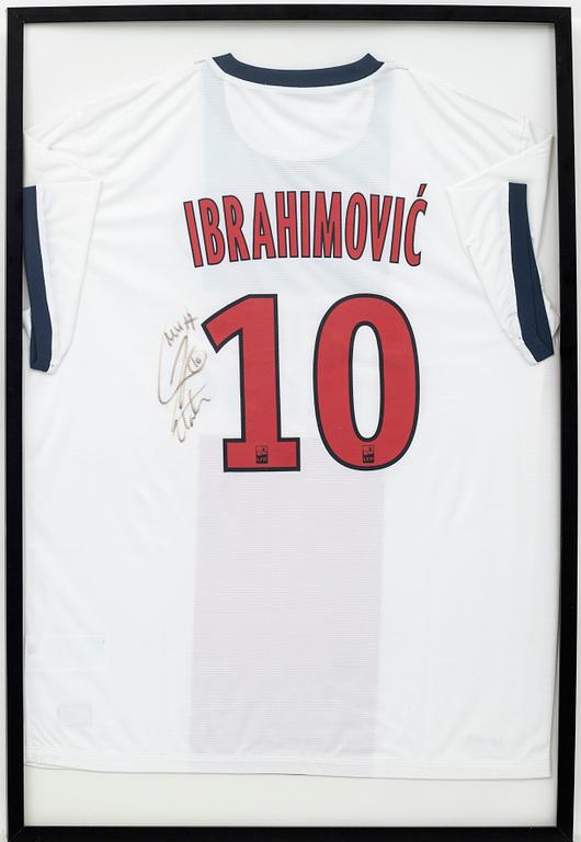 PSG jersey, signed by Zlatan Ibrahimovic.