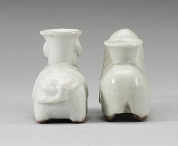 Two blanc de chine Elephant water pots, Qing dynasty.