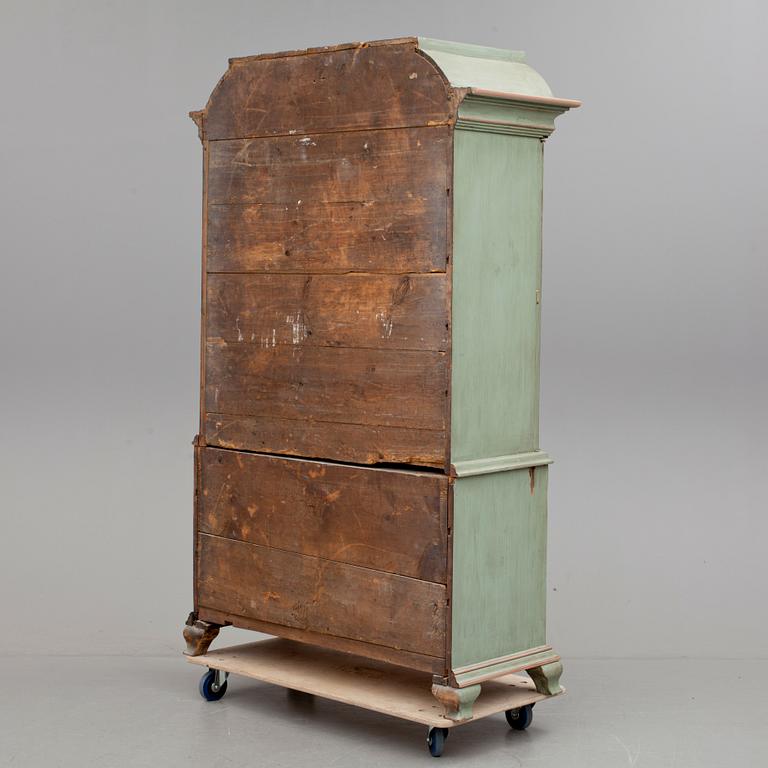 SKÅP, rokoko. 1700-talets andra hälft.