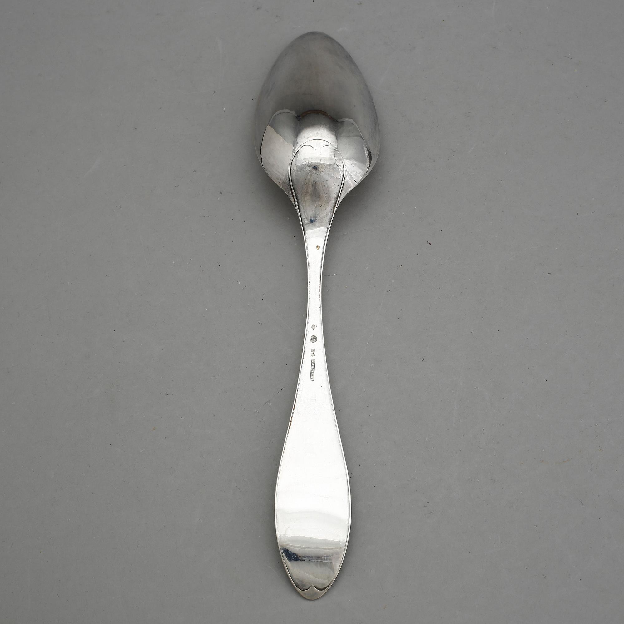 RAGUSKED, silver, Carlsson, med otydlig stadsstämpel, 1834. Vikt ca 120 g.