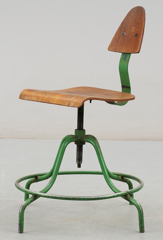 ARBETSSTOL, 1940-tal.