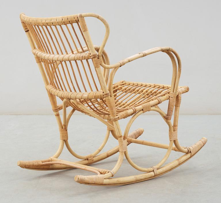 GUNGSTOL, enligt uppgift inköpt på Svenskt Tenn, 1900-tal.