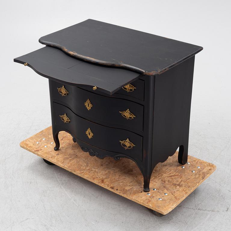 Chest of drawers, Baroque style, mid-19th century.