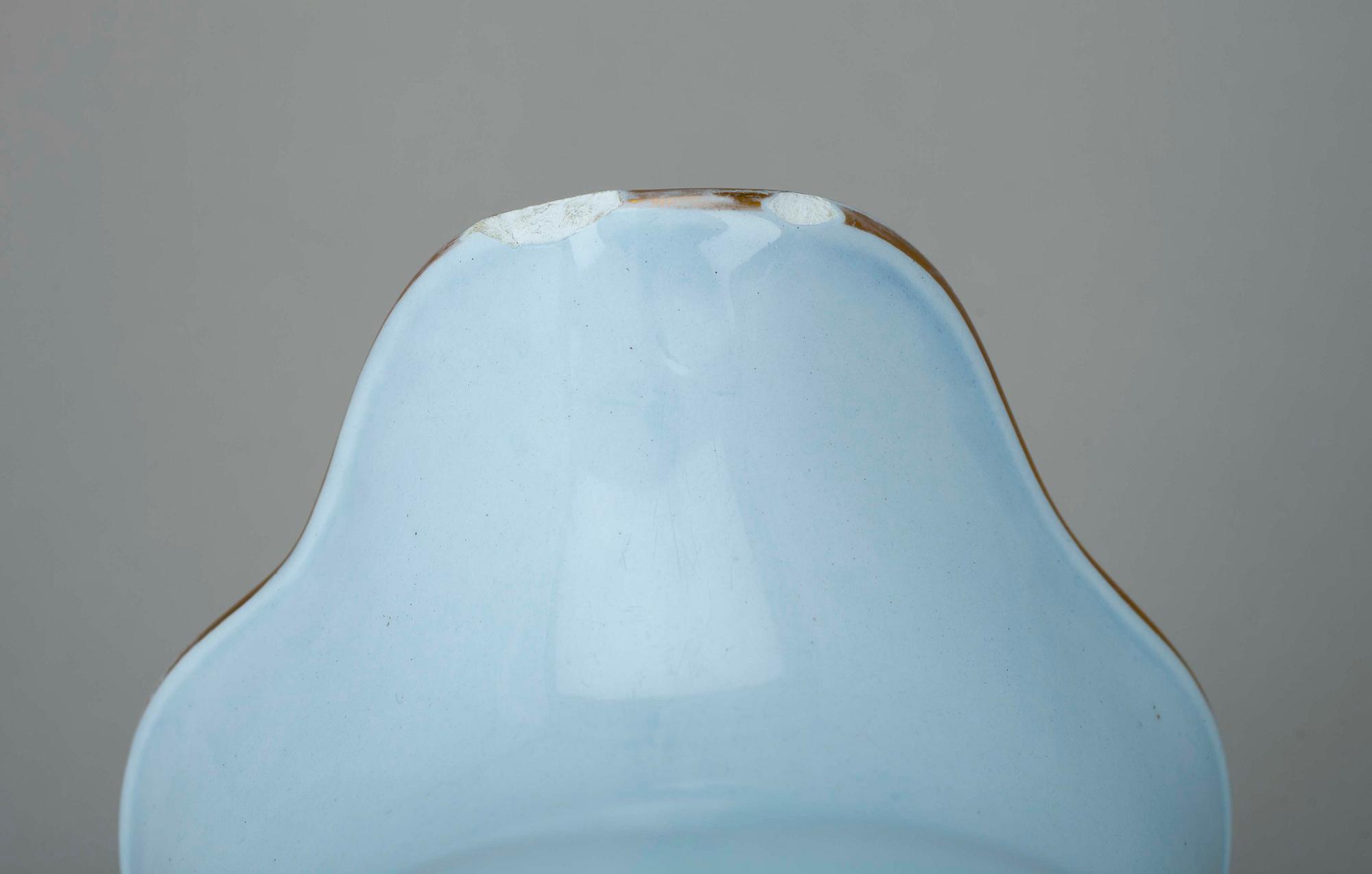 JUG WITH LID.