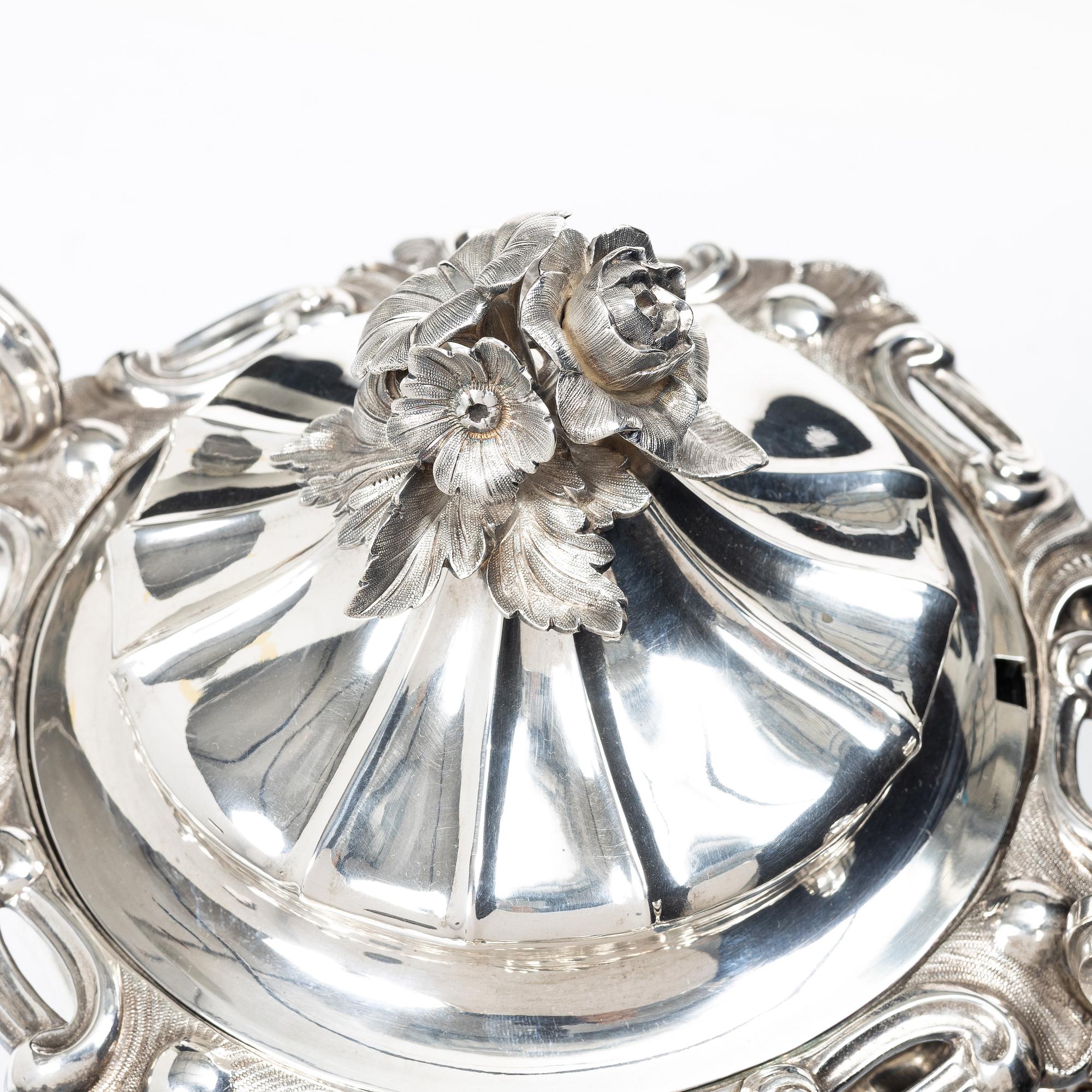 Gustaf Möllenborg, (Carl Teodor Féron), a Swedish silver sugar bowl with cover, Stockholm 1852.