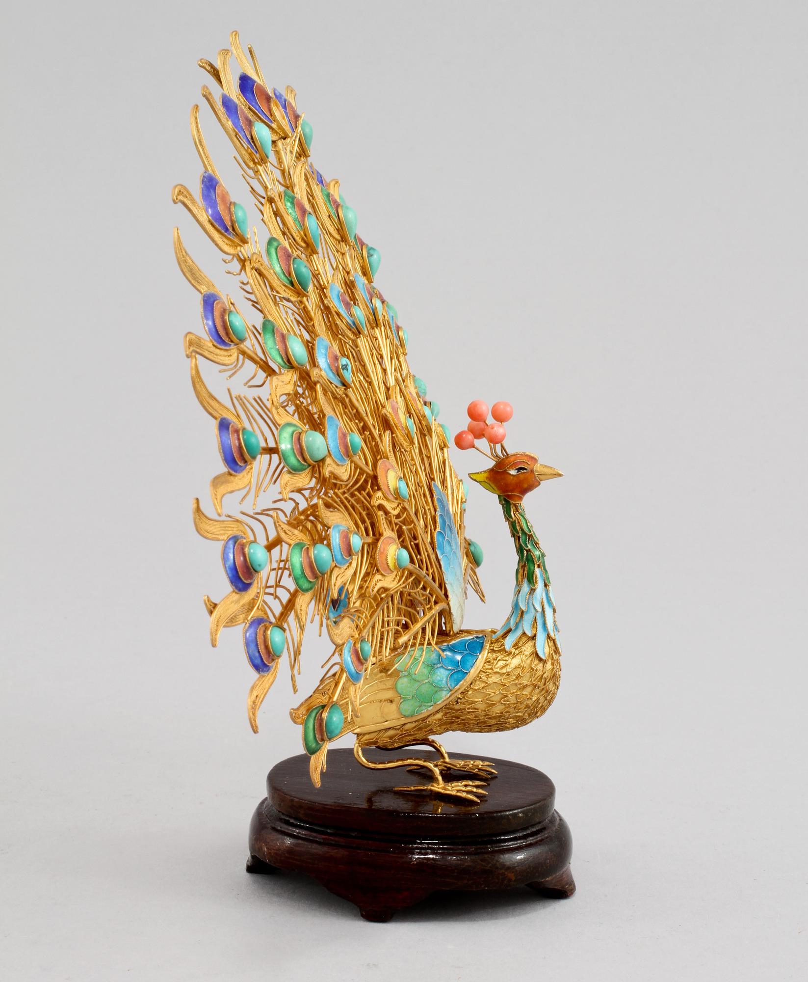 FIGURIN, förgyllt silver, troligen Kina, 1900-talets andra hälft.