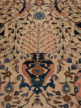 Matto, semi-antique Tabriz Petag, ca 393,5 x 303 cm.