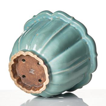A lavender blue jun glazed jar, Ming dynasty (1368-1644).