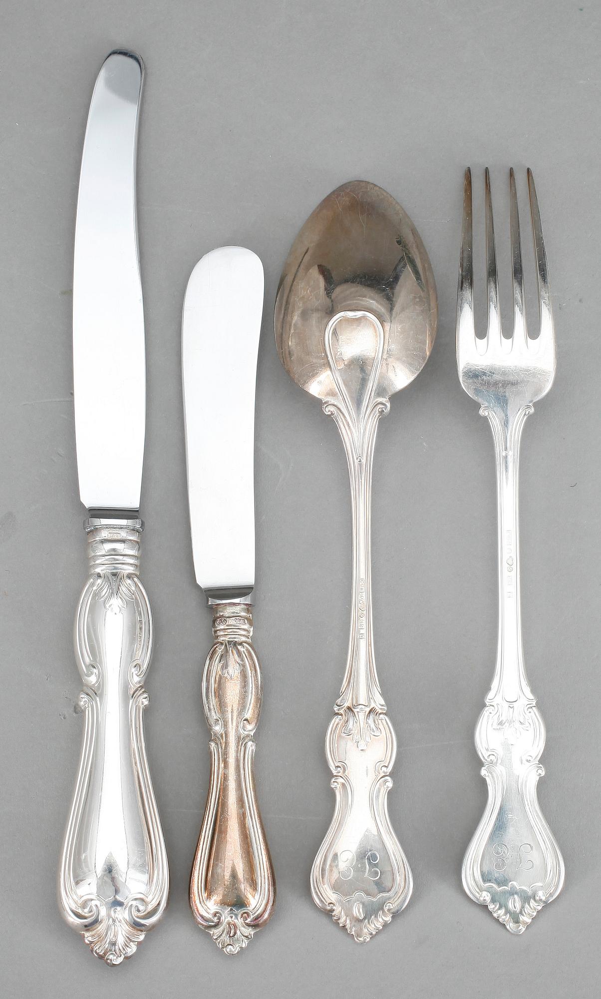 BESTICKSDELAR, 19 delar, silver, "Olga", C G Hallberg, nyrokoko, ca 1900-talets mitt.