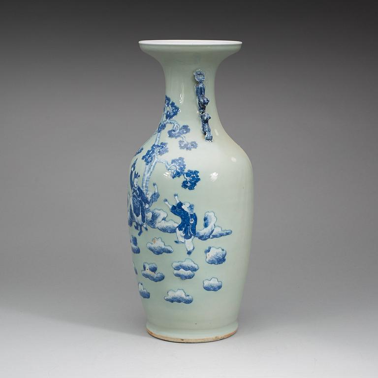 A blue and white against celadon green vase, Qing dynasty, 19th Century.