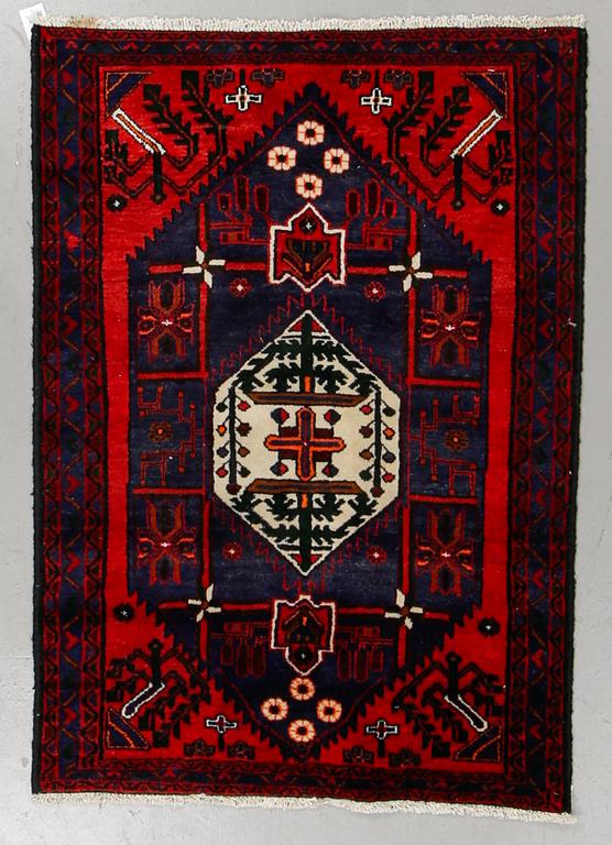 Matto, Hamadan, ca 155 x 109-111,5 cm.