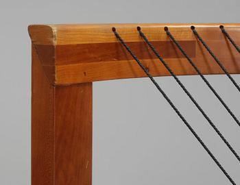 STOLAR, ett par, "String Chair", Niels Jörgen Haugesen, Danmark.