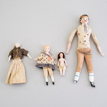 A lot of 12 dolls and doll heads in porcelain Germany early 20th century.