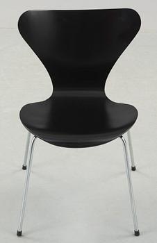 STOL, "Sjuan", Arne Jacobsen, Fritz Hansen, bär datering 1970.