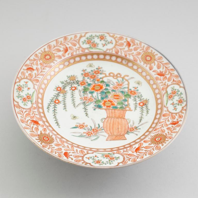 SKÅL PÅ FOT, porslin, möjligen Samson , Frankrike.