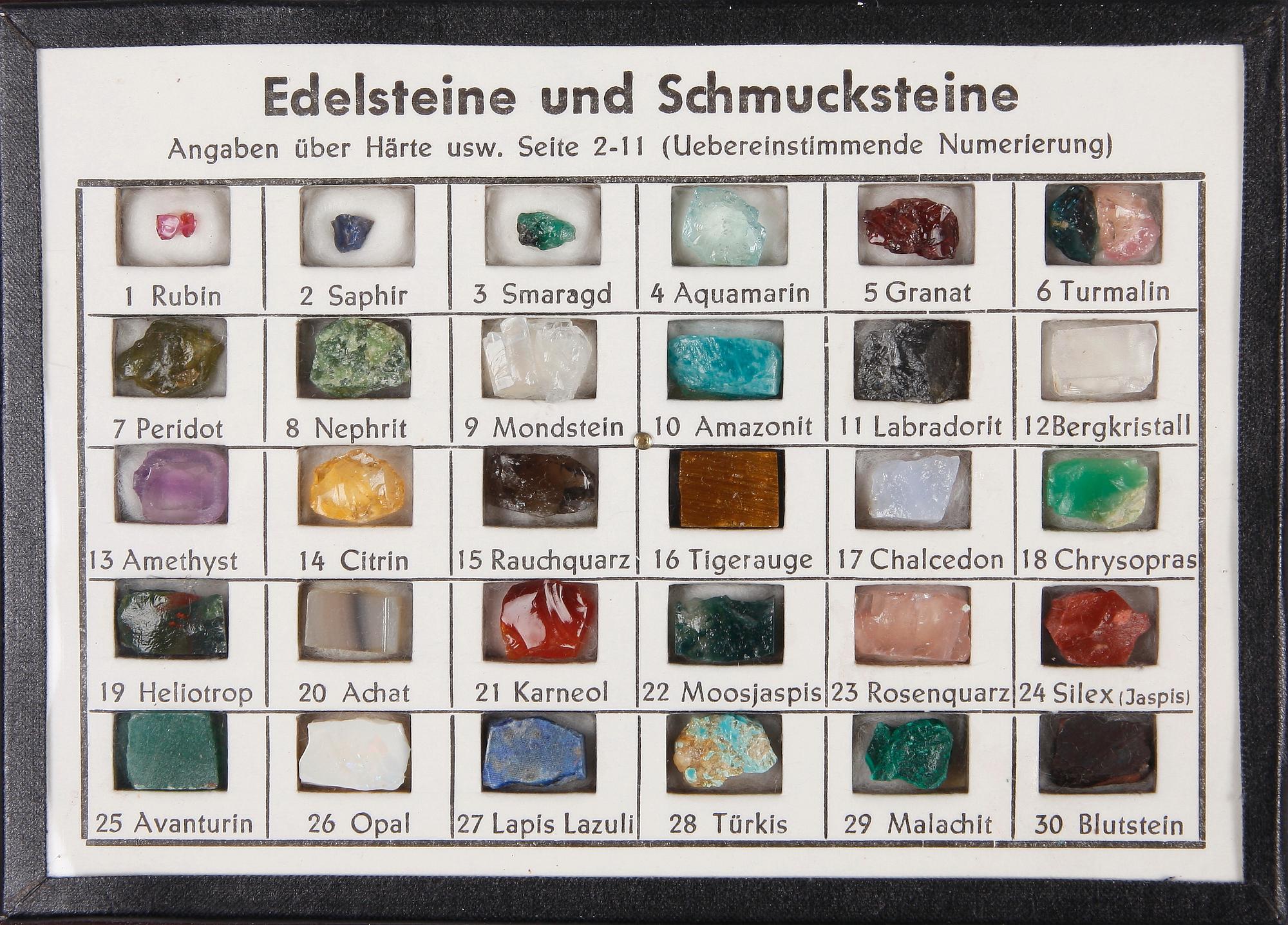 ÄDELSTENSPROVER, 30 st i häfte, "Edelsteine und Schmucksteine, kleine edelsteinkunde in taschenformat", Tyskland runt 1900-talets mitt.